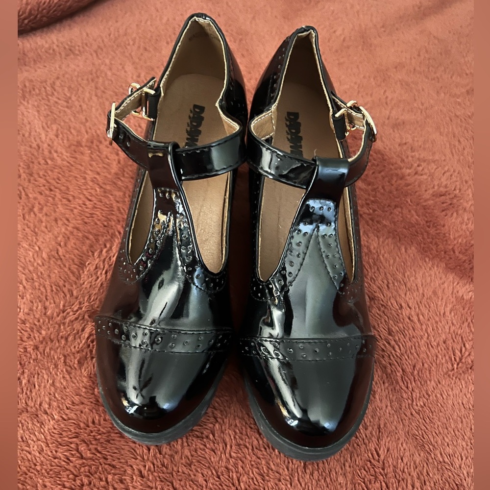 DADAWEN Women's Chunky Low Block Heels Mary Jane Closed Toe Work Pumps